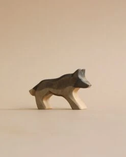 Handmade Holzwald Wolf