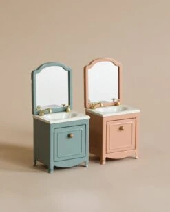 Maileg Miniature Sink With Mirror
