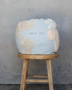 Lorena Canals Pouf World Map -Kids Toys Store 2J2A2477 2