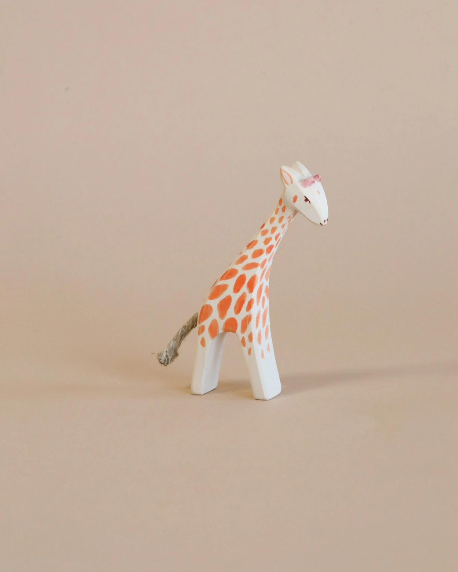 Ostheimer Small Giraffe - Head Low 2 Ostheimer Small Giraffe - Head Low - Image 2