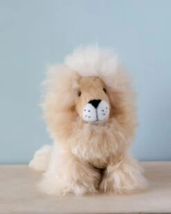 Fluffy Lion Stuffed Animal -Kids Toys Store 2J2A8535 2