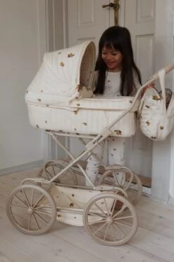 Konges Sløjd Doll Pram - Lemon -Kids Toys Store DOLL PRAM Doll toys KS3564 LEMON 1 3df9bc3c fff1 46bb b64a d259249a7202 jpg