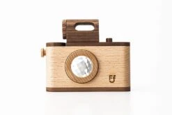 Father’s Factory | Vintage Style Wooden Toy Camera -Kids Toys Store ProductPage Toy ProductImage 35MM Vin Product3 2048x2048 48aac1cb e002 479c b226 b478e821df48