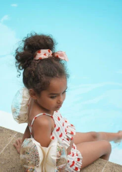 Konges Sløjd Inflatable Water Wings - Transparent Confetti Hearts 5 Konges Sløjd Inflatable Water Wings - Transparent Confetti Hearts -Kids Toys Store WATER WINGS HEART Swim wings KS5373 TRANSPARENT CREAM 1 8ca78aa1 110d 4c5e 8a0d da1d08a7a6c1 1080x jpg